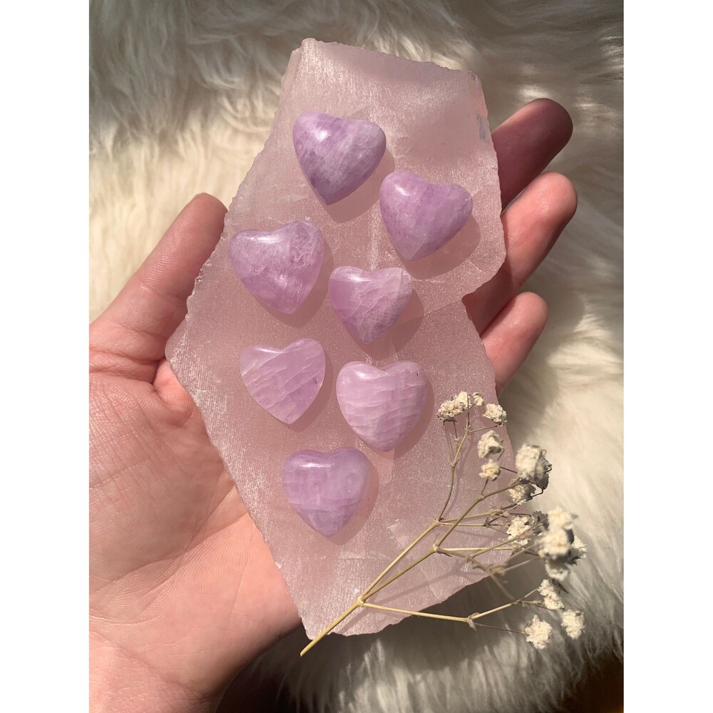 Kunzite Heart, One Mini Kunzite Carving, Polished Pocket Stone Flatback Cabochon - Picture 2 of 6